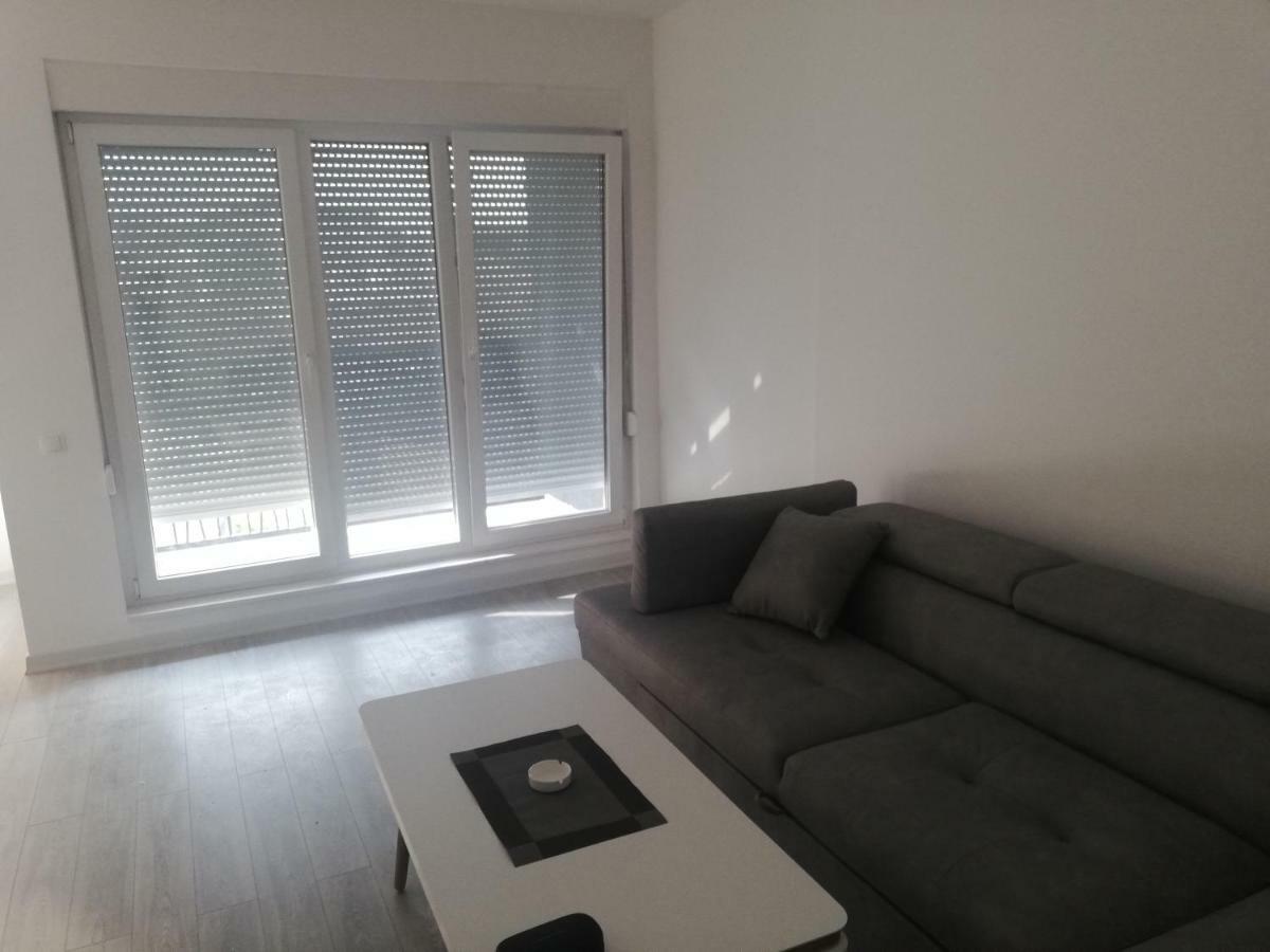 Apartment 3 Priştine Dış mekan fotoğraf