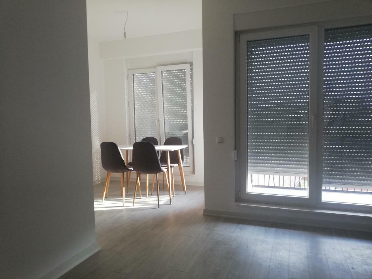 Apartment 3 Priştine Dış mekan fotoğraf