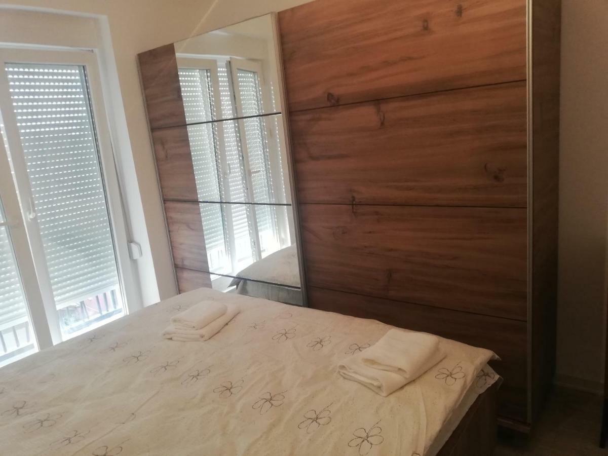Apartment 3 Priştine Dış mekan fotoğraf